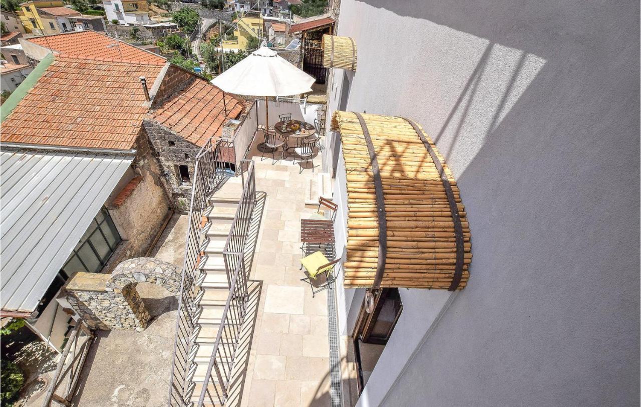 Cozy Apartment In Massa Lubrense Esterno foto