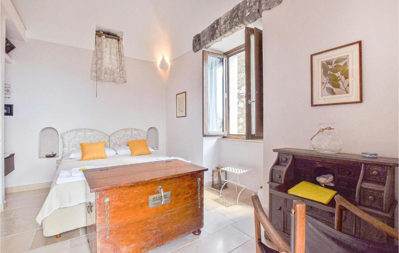 Cozy Apartment In Massa Lubrense Esterno foto