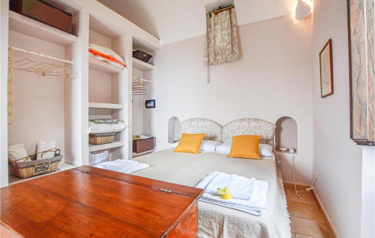 Cozy Apartment In Massa Lubrense Esterno foto