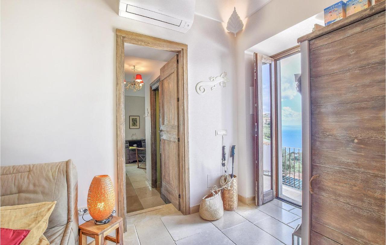 Cozy Apartment In Massa Lubrense Esterno foto